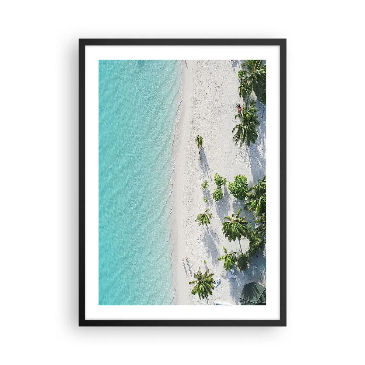Póster en marco negro - Vista aérea de una playa tropical con palmeras y mar azul. - 50x70cm - Vacaciones en el paraíso - Decoración de pared moderna para salón y dormitorio ARTTOR