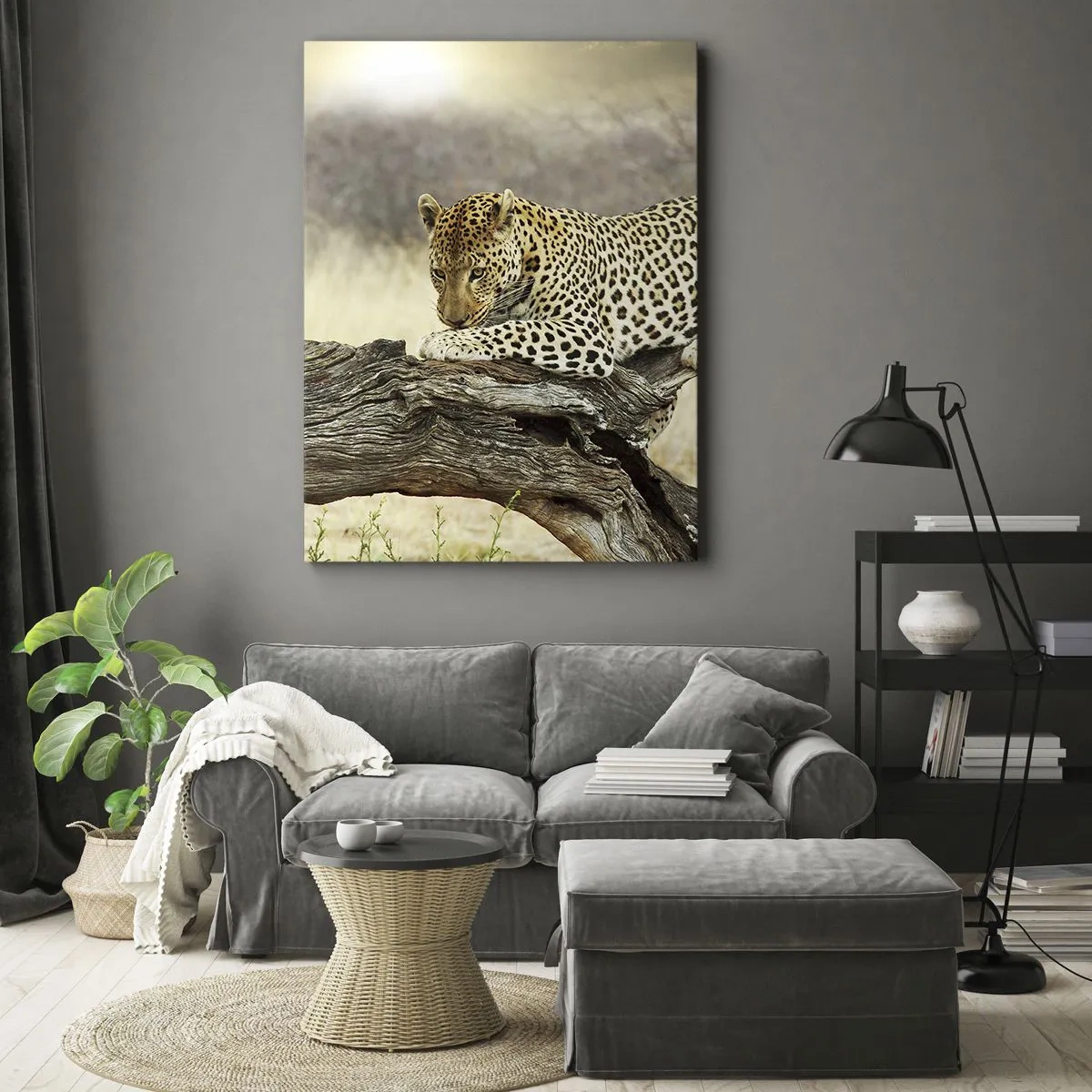Cuadro sobre lienzo - Impresión de Imagen - Un leopardo descansando en el tronco de un árbol en la sabana. - 70x100cm - Voy por mi cuenta - Decoración de pared moderna para salón y dormitorio ARTTOR