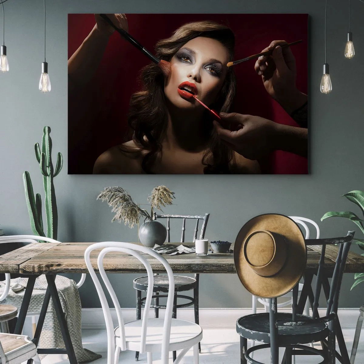 Cuadro sobre lienzo - Impresión de Imagen - Retrato elegante de una mujer maquillándose sobre un fondo oscuro. - 100x70cm - Hermoso y de ensueño - Decoración de pared moderna para salón y dormitorio ARTTOR