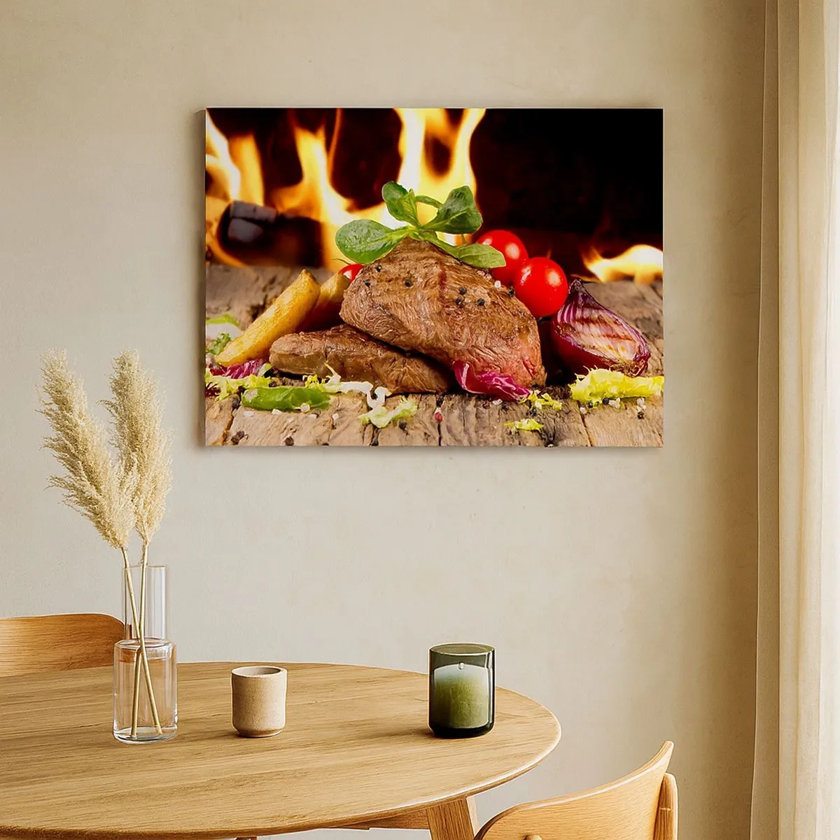 Cuadro sobre lienzo - Impresión de Imagen - Filete a la parrilla con acompañamientos con el telón de fondo de las llamas. - 70x50cm - Embrujo de fuego - Decoración de pared moderna para salón y dormitorio ARTTOR
