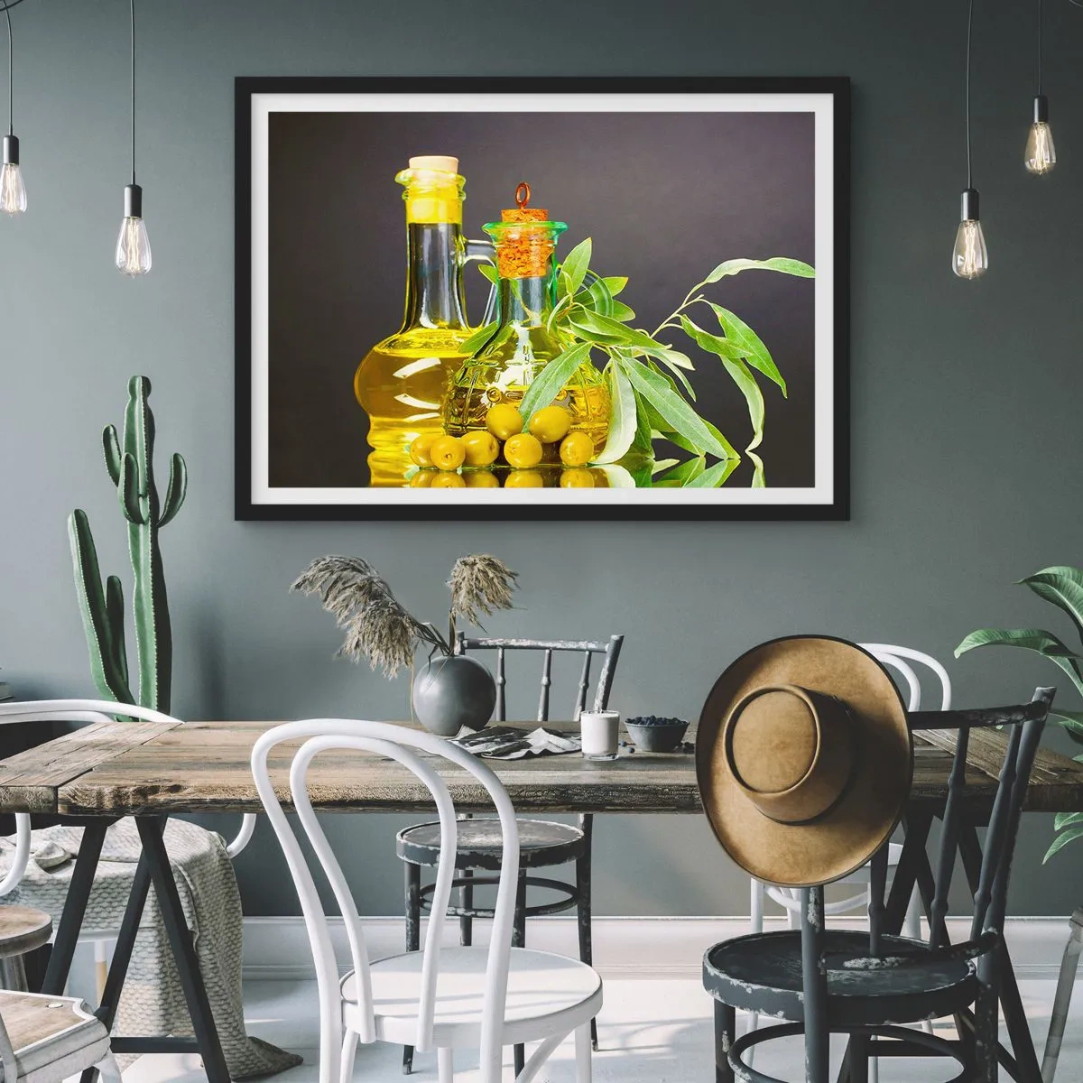 Póster en marco negro - Botellas de aceite de oliva y ramas de olivo - 100x70cm - Bodegón con aceitunas y aceite - Decoración de pared moderna para salón y dormitorio ARTTOR