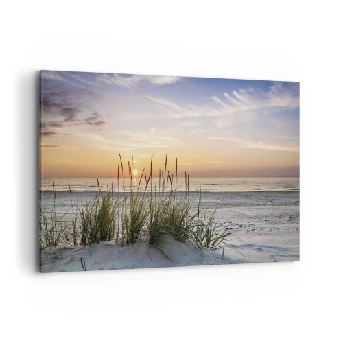 Cuadro sobre lienzo - Impresión de Imagen - Una playa de arena al atardecer con césped al fondo. - 120x80cm - Mira, piensa, siente - Decoración de pared moderna para salón y dormitorio ARTTOR