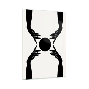 Cuadro sobre vidrio - Impresiones sobre Vidrio - Manos negras en una composición simétrica con una pelota. - 80x120cm - Una señal secreta - Decoración de pared moderna para salón y dormitorio ARTTOR