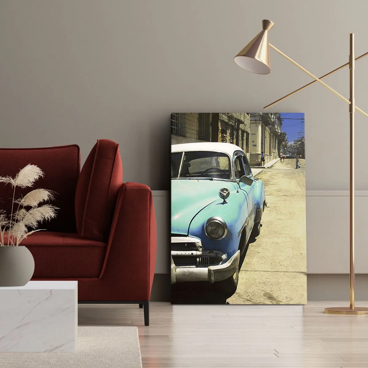 Cuadro sobre lienzo - Impresión de Imagen - Un coche clásico azul en la calle en un día soleado. - 50x70cm - ¡Viva Cuba! - Decoración de pared moderna para salón y dormitorio ARTTOR