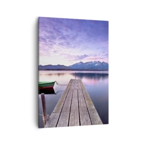 Cuadro sobre lienzo - Impresión de Imagen - Un muelle de madera con un barco en un lago rodeado de montañas al atardecer. - 50x70cm - Un silencio amistoso - Decoración de pared moderna para salón y dormitorio ARTTOR