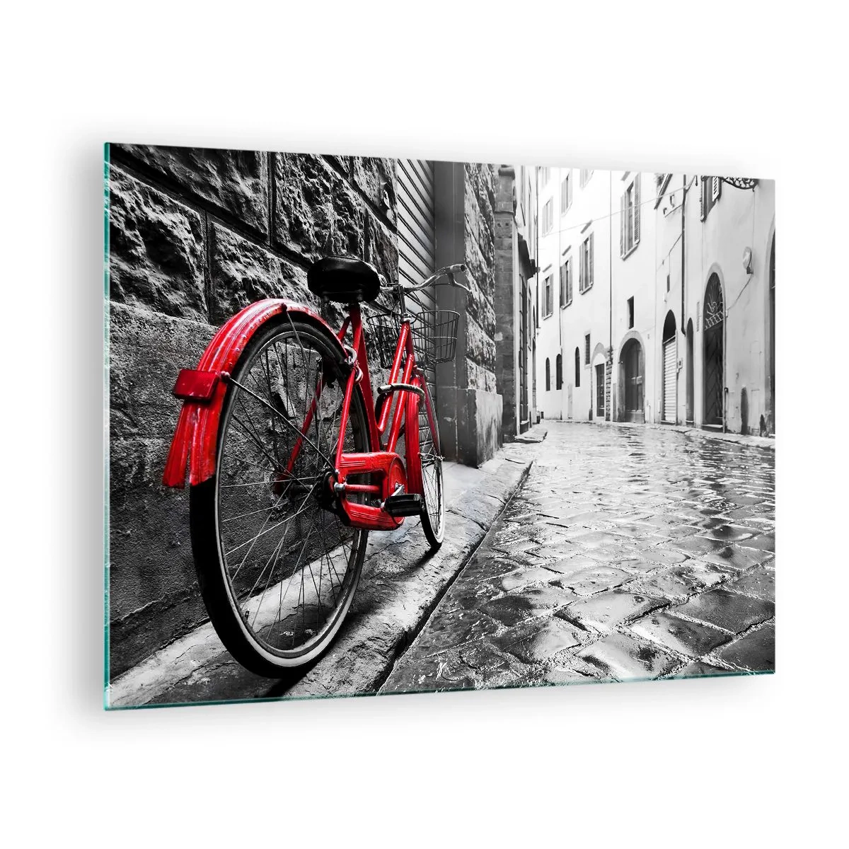 Cuadro sobre vidrio - Impresiones sobre Vidrio - Una bicicleta roja en una calle adoquinada con un fondo monocromático. - 70x50cm - La verdadera belleza no envejece - Decoración de pared moderna para salón y dormitorio ARTTOR