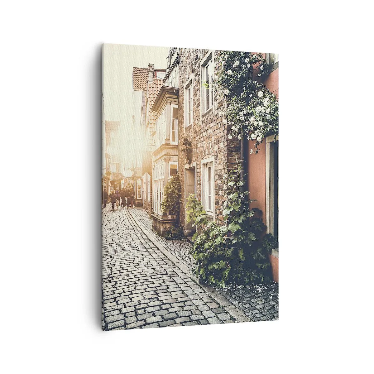 Cuadro sobre lienzo - Impresión de Imagen - Una encantadora calle con pavimento de piedra y flores. - 70x100cm - El callejón de las rosas - Decoración de pared moderna para salón y dormitorio ARTTOR