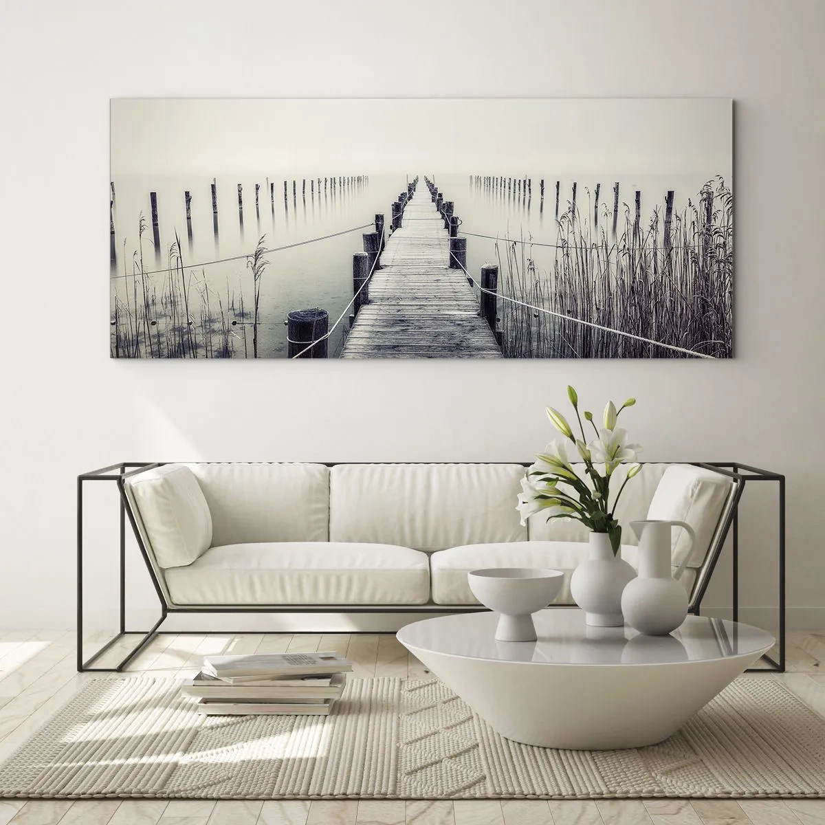 Cuadro sobre vidrio - Impresiones sobre Vidrio - Un puente de madera que conduce a un espacio brumoso. - 140x50cm - Sumergirse en la paz - Decoración de pared moderna para salón y dormitorio ARTTOR
