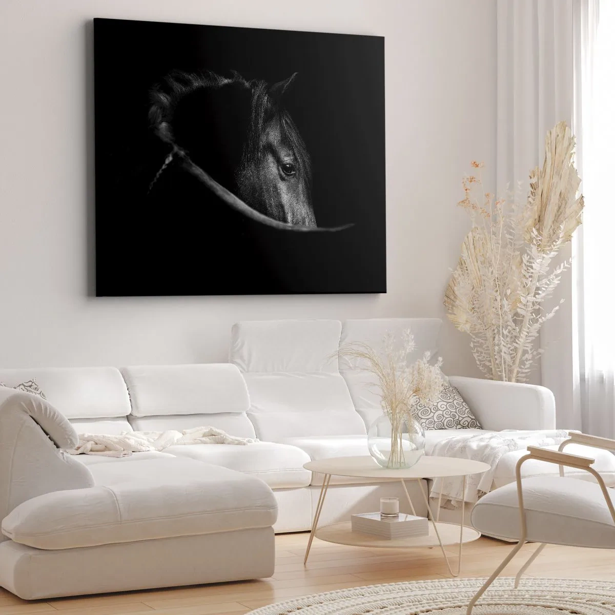 Cuadro sobre lienzo - Impresión de Imagen - Un retrato en blanco y negro de un caballo con un sutil juego de luces y sombras sobre un fondo oscuro. - 120x80cm - Príncipe negro - Decoración de pared moderna para salón y dormitorio ARTTOR