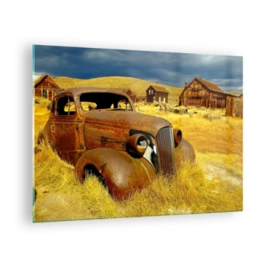 Cuadro sobre vidrio - Impresiones sobre Vidrio - Un coche clásico con el telón de fondo de un pueblo desierto. - 70x50cm - Un merecido descanso - Decoración de pared moderna para salón y dormitorio ARTTOR