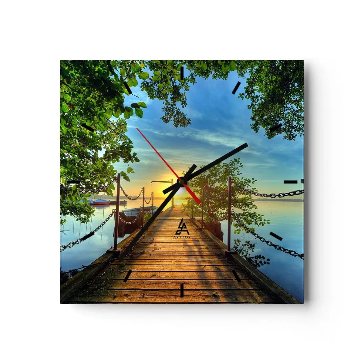 Reloj de pared - Reloj de vidrio - Un muelle sobre el lago bajo los rayos del atardecer. - 30x30cm - Atardecer junto al agua - Decoración de pared moderna para salón y dormitorio ARTTOR