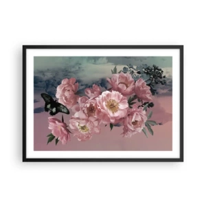 Póster en marco negro - Peonías rosas con una mariposa sobre un fondo pastel. - 70x50cm - La cúspide del romance - Decoración de pared moderna para salón y dormitorio ARTTOR