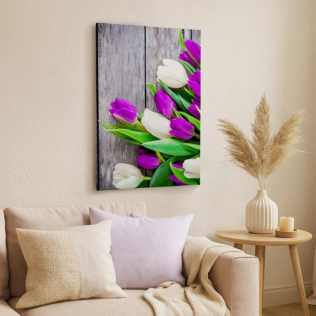 Cuadro sobre lienzo - Impresión de Imagen - Un ramo de tulipanes morados y blancos sobre un fondo de madera. - 50x70cm - El día de la fiesta de la primavera - Decoración de pared moderna para salón y dormitorio ARTTOR