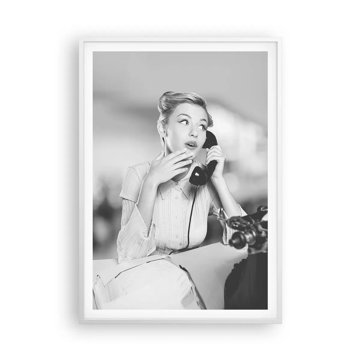 Póster en marco blanco - ¿Diga?, estamos en los años 50. - 70x100 cm