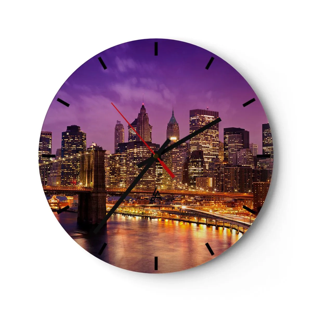 Reloj de pared - Reloj de vidrio - Panorama de la ciudad con el puente y la iluminación en el paisaje nocturno. - 30x30cm - Manhattan púrpura y dorado - Decoración de pared moderna para salón, cocina y dormitorio ARTTOR