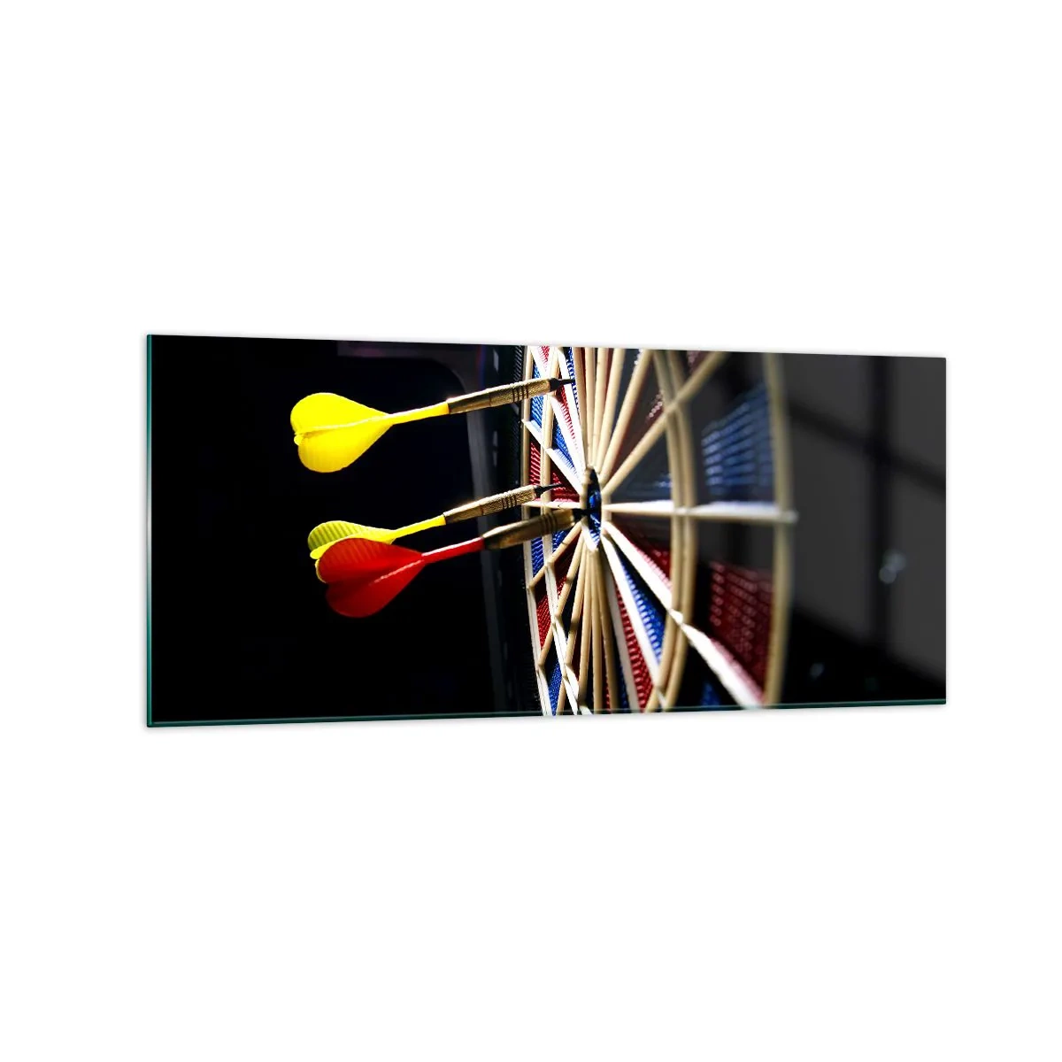 Cuadro sobre vidrio - Impresiones sobre Vidrio - Un tablero de dardos con dardos impactados sobre un fondo negro - 120x50cm - En el blanco - Decoración de pared moderna para salón y dormitorio ARTTOR