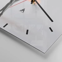 Esfera sin numeración, con rayas