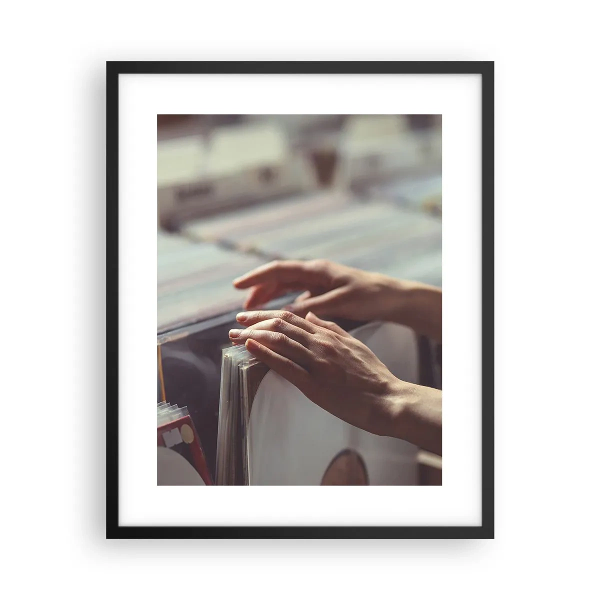 Póster en marco negro - En busca de emociones - 40x50 cm