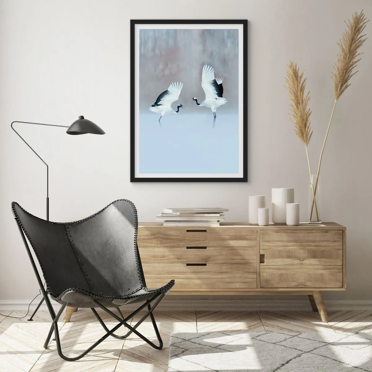 Póster en marco negro - Grullas danzantes con el telón de fondo de un paisaje invernal - 50x70cm - Danza en la niebla - Decoración de pared moderna para salón y dormitorio ARTTOR