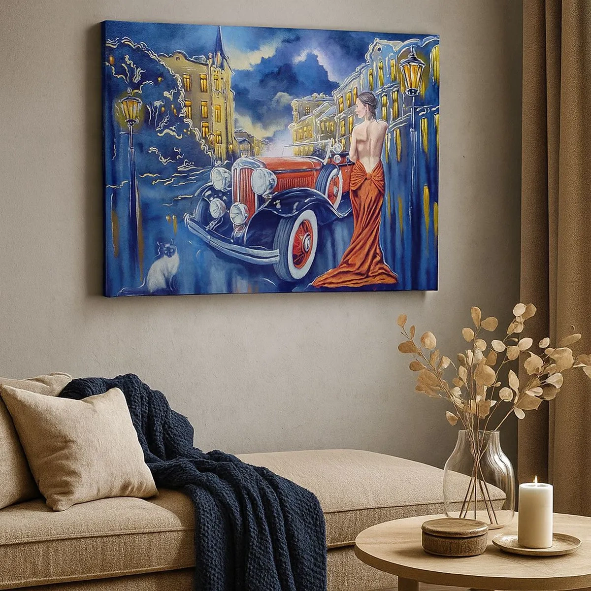 Cuadro sobre lienzo - Impresión de Imagen - Una mujer con un vestido elegante junto a un coche retro por la noche. - 70x50cm - Noche de romanticismo - Decoración de pared moderna para salón y dormitorio ARTTOR