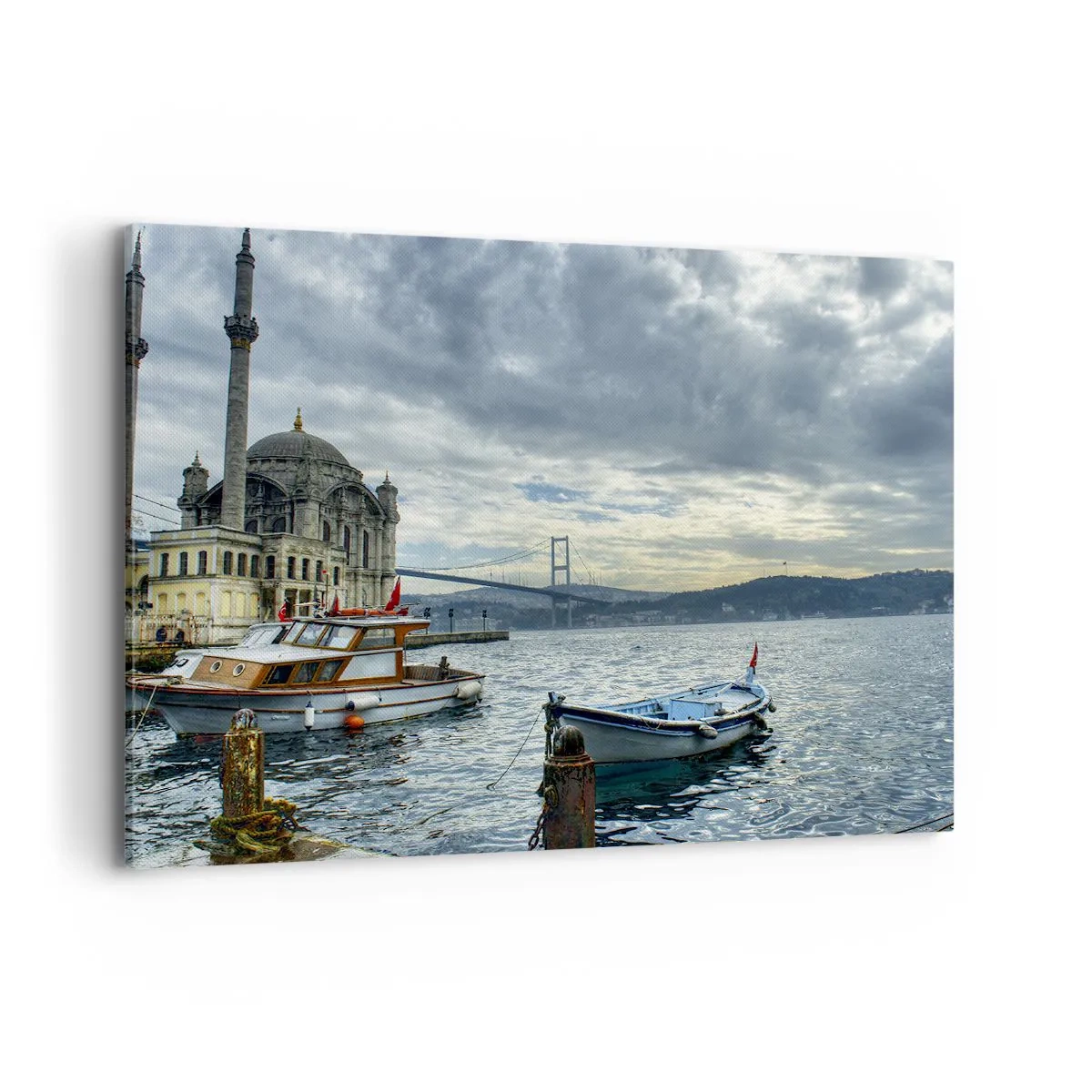 Cuadro sobre lienzo - Impresión de Imagen - Un edificio histórico sobre el agua con barcos y un puente al fondo. - 100x70cm - En el límite del mundo - Decoración de pared moderna para salón y dormitorio ARTTOR