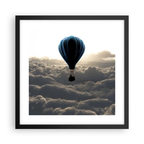 Póster en marco negro - Un viajero por encima de las nubes - 40x40 cm