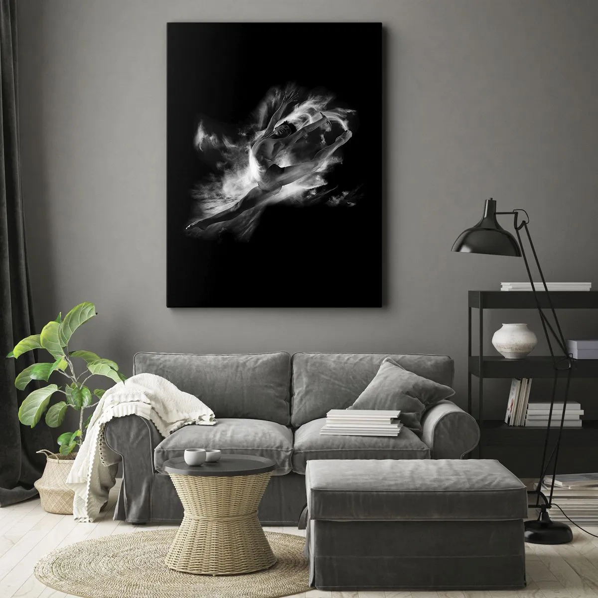 Cuadro sobre lienzo - Impresión de Imagen - Una bailarina en una pose dinámica sobre un fondo negro. - 80x120cm - El arte del vuelo - Decoración de pared moderna para salón y dormitorio ARTTOR