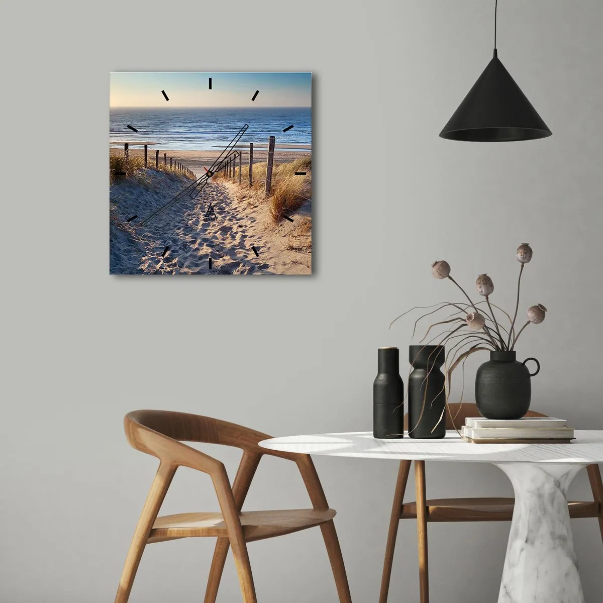 Reloj de pared - Reloj de vidrio - Camino a través de las dunas que conduce a la playa. - 30x30cm - El sonido del mar, el canto de los pájaros, una playa virgen entre las dunas... - Decoración de pared moderna para salón y dormitorio ARTTOR