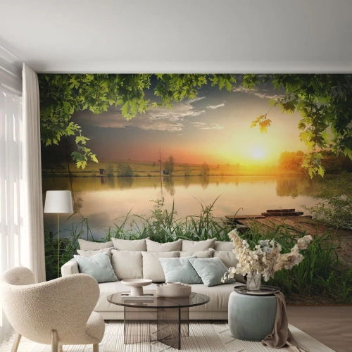 Fotomural personalizado Premium Sand - Paisaje en un marco verde - Paisaje, Lago, Puente de madera