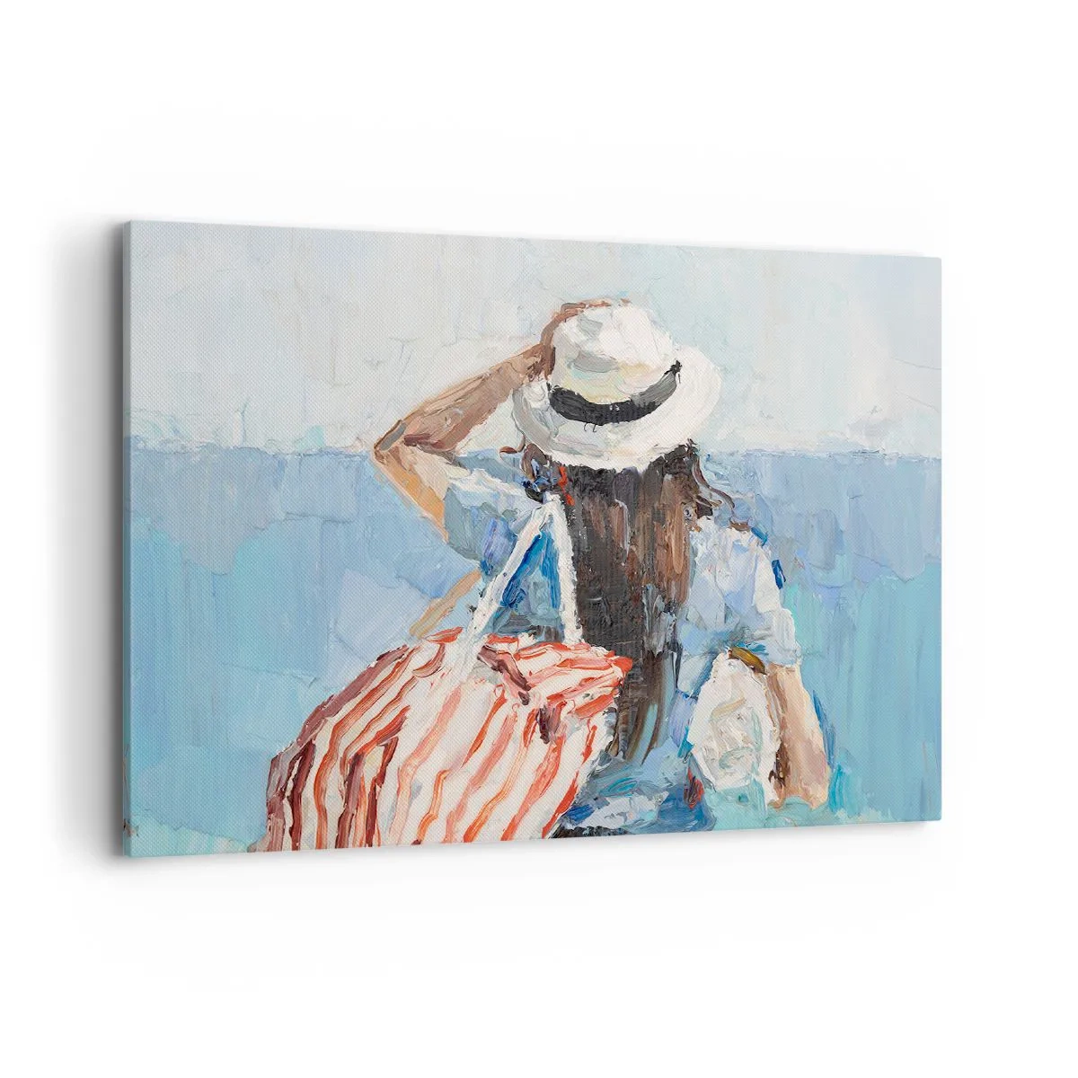 Cuadro sobre lienzo - Impresión de Imagen - Una mujer con sombrero frente al mar azul. - 100x70cm - Bienvenida a tus vacaciones - Decoración de pared moderna para salón y dormitorio ARTTOR