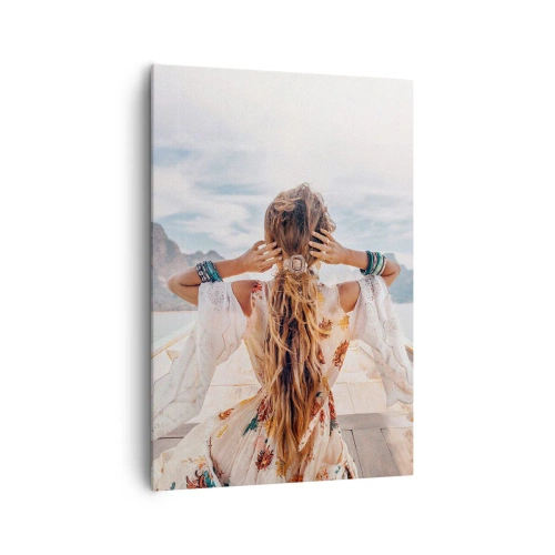 Cuadro sobre lienzo - Impresión de Imagen - Mujer en un barco con vistas a las montañas y al agua, estilo boho - 70x100cm - Rumbo a la felicidad - Decoración de pared moderna para salón y dormitorio ARTTOR