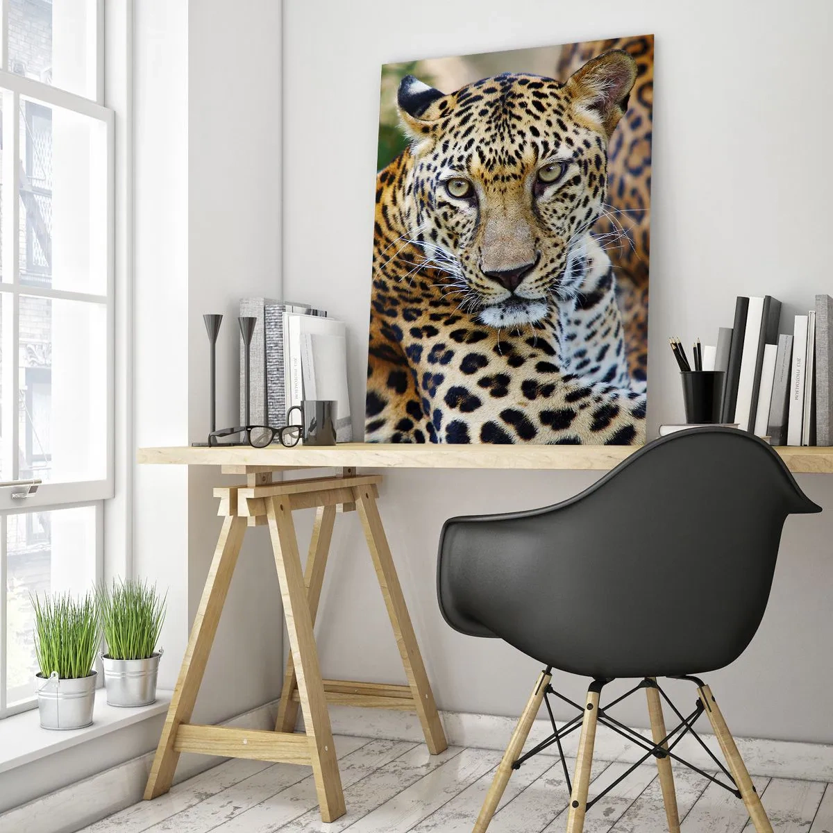 Cuadro sobre vidrio - Impresiones sobre Vidrio - Un leopardo salvaje descansando entre la vegetación. - 50x70cm - Salvaje y tranquilo - Decoración de pared moderna para salón y dormitorio ARTTOR
