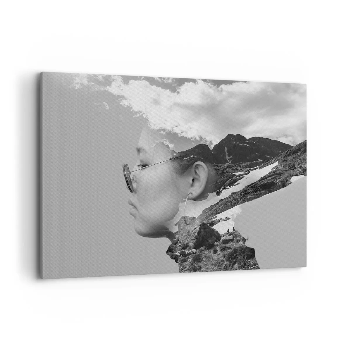 Cuadro sobre lienzo - Impresión de Imagen - Una composición en blanco y negro con la silueta de una mujer y un paisaje de montaña. - 100x70cm - Retrato sobre montañas y nubes - Decoración de pared moderna para salón y dormitorio ARTTOR