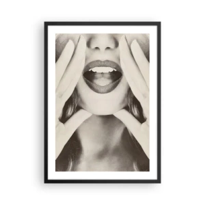 Póster en marco negro - Primer plano artístico de labios en estilo monocromático. - 50x70cm - ¡Ya estoy en camino! - Decoración de pared moderna para salón y dormitorio ARTTOR