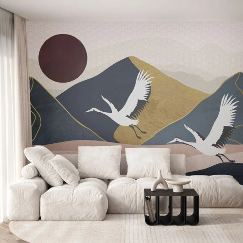 Fotomural Premium Sand - Grúas estilizadas con el telón de fondo de montañas y un sol rojo. - 100x70cm - Y el día ha vuelto a pasar volando - Decoración de pared moderna para salón y dormitorio ARTTOR