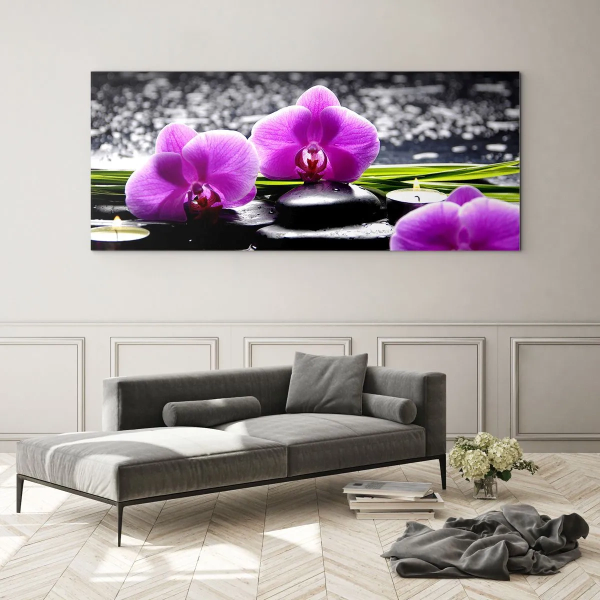 Cuadro sobre vidrio - Impresiones sobre Vidrio - Orquídeas moradas sobre un fondo de piedras y velas en un entorno relajante. - 120x50cm - Ahogarse en la paz y la tranquilidad - Decoración de pared moderna para salón y dormitorio ARTTOR
