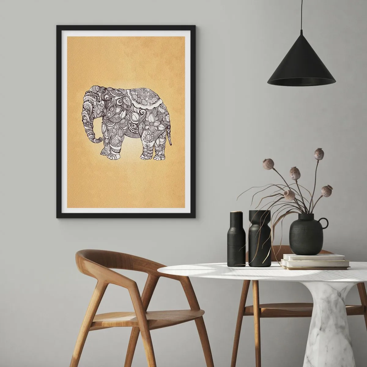 Póster en marco negro - El elefante decorado - 70x100 cm