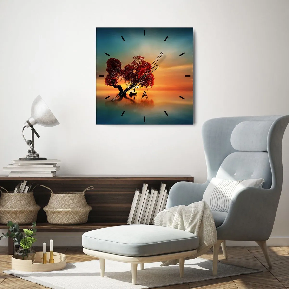 Reloj de pared - Reloj de vidrio - Un árbol de hojas rojas y un barco en el agua al atardecer. - 30x30cm - La lejanía y el silencio del mundo - Decoración de pared moderna para salón y dormitorio ARTTOR