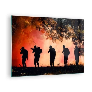 Cuadro sobre vidrio - Impresiones sobre Vidrio - Un grupo de soldados marchando con el telón de fondo de un bosque en llamas. - 70x50cm - ...Todo para uno. - Decoración de pared moderna para salón y dormitorio ARTTOR