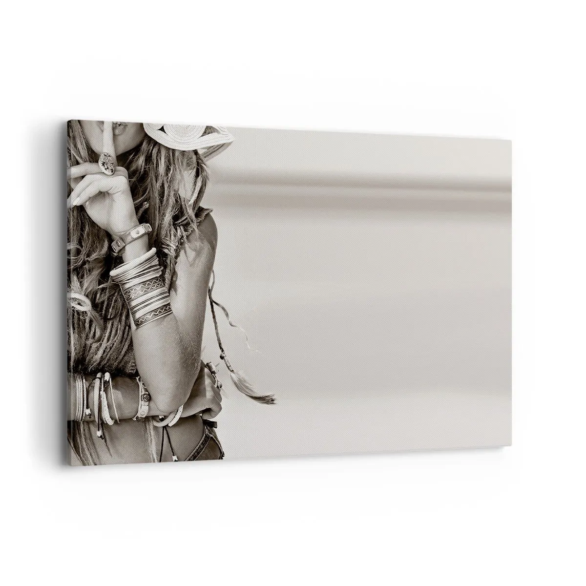 Cuadro sobre lienzo - Impresión de Imagen - Retrato de una mujer boho con joyas. - 100x70cm - Libertad natural - Decoración de pared moderna para salón y dormitorio ARTTOR