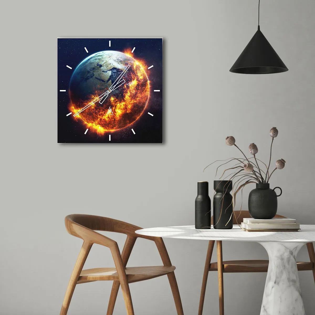 Reloj de pared - Reloj de vidrio - El planeta Tierra en llamas en el espacio exterior - 30x30cm - La llama del apocalipsis - Decoración de pared moderna para salón y dormitorio ARTTOR