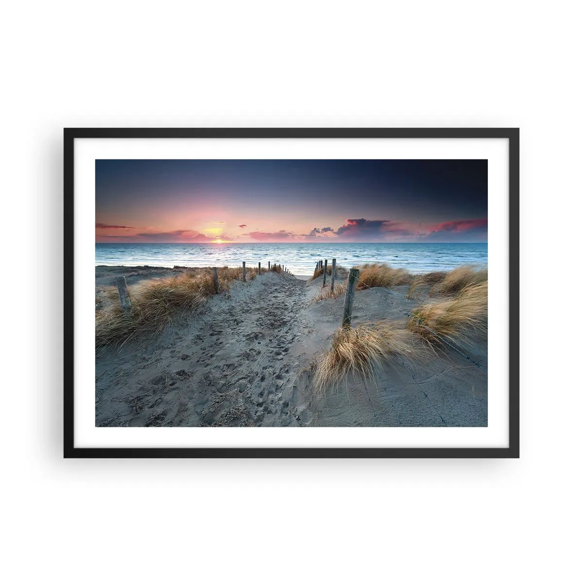 Póster en marco negro - Camino que conduce a la playa al atardecer - 70x50cm - Se derramó un arco iris de luminosidad.... - Decoración de pared moderna para salón y dormitorio ARTTOR