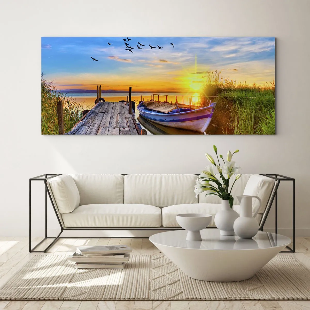 Cuadro sobre vidrio - Impresiones sobre Vidrio - Un barco en un muelle de madera al atardecer. - 140x50cm - Adiós, hasta mañana - Decoración de pared moderna para salón y dormitorio ARTTOR