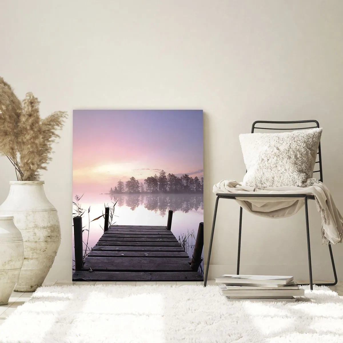 Cuadro sobre vidrio - Impresiones sobre Vidrio - Un muelle al amanecer sobre un lago tranquilo - 50x70cm - De la niebla lila... - Decoración de pared moderna para salón y dormitorio ARTTOR