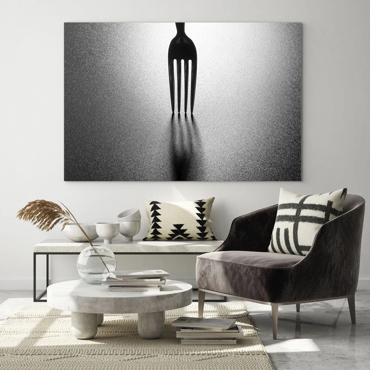 Cuadro sobre vidrio - Impresiones sobre Vidrio - Un tenedor que proyecta una sombra en una composición minimalista en blanco y negro. - 120x80cm - Luz y sombra - Decoración de pared moderna para salón y dormitorio ARTTOR