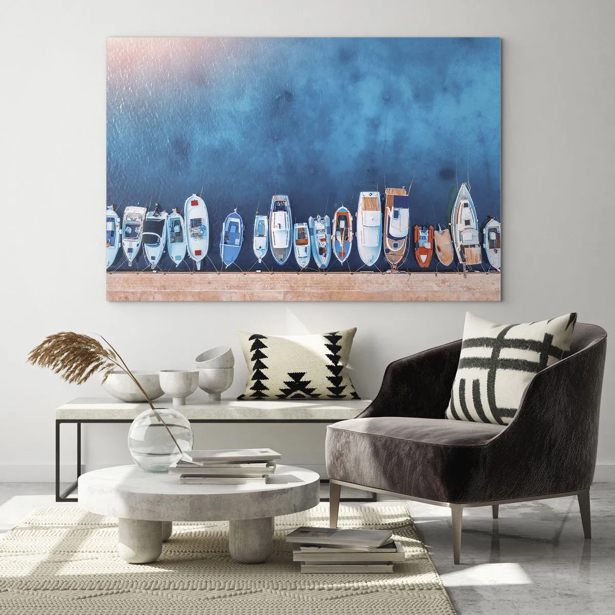 Cuadro sobre vidrio - Impresiones sobre Vidrio - Barcos amarrados a la orilla vistos a vista de pájaro - 70x50cm - En fila y a la espera - Decoración de pared moderna para salón y dormitorio ARTTOR