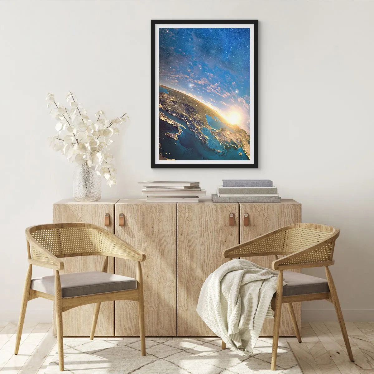 Póster en marco negro - La Tierra vista desde el espacio al amanecer - 50x70cm - Mirémonos a nosotros mismos desde la distancia - Decoración de pared moderna para salón y dormitorio ARTTOR