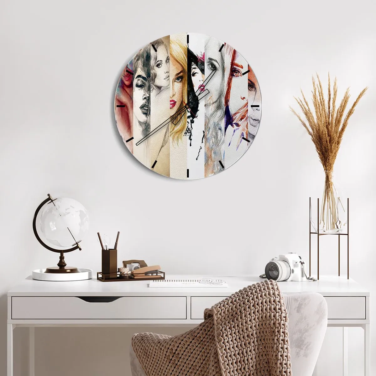 Reloj de pared - Reloj de vidrio - Y siempre eres tú - 30x30 cm