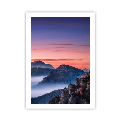 Póster - Pintoresco paisaje de montaña al atardecer - 50x70cm - Sobre los valles - Decoración de pared moderna para salón y dormitorio ARTTOR