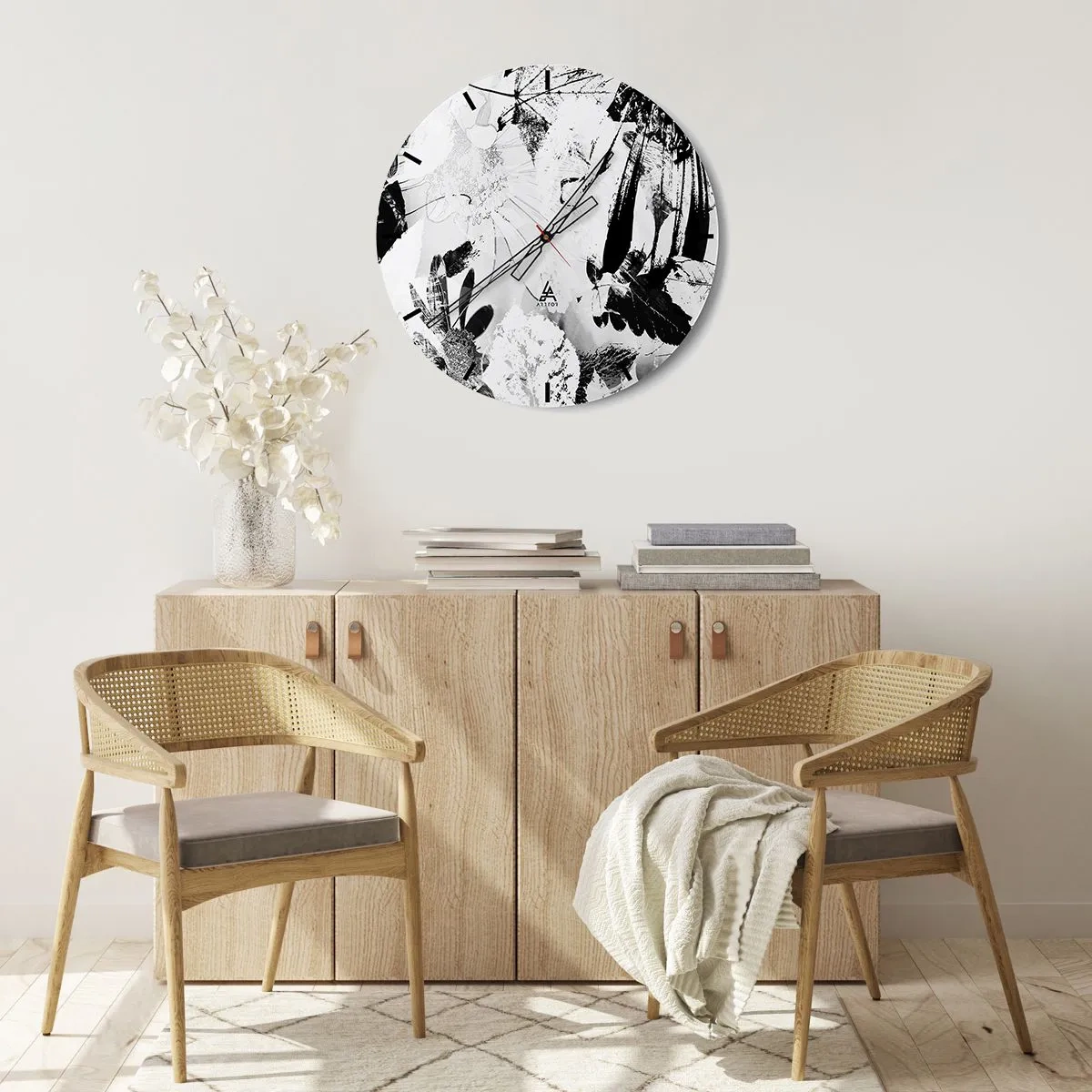 Reloj de pared - Reloj de vidrio - Patrón floral y de hojas en blanco y negro en un estilo artístico. - 30x30cm - Otoño en negativo - Decoración de pared moderna para salón, cocina y dormitorio ARTTOR